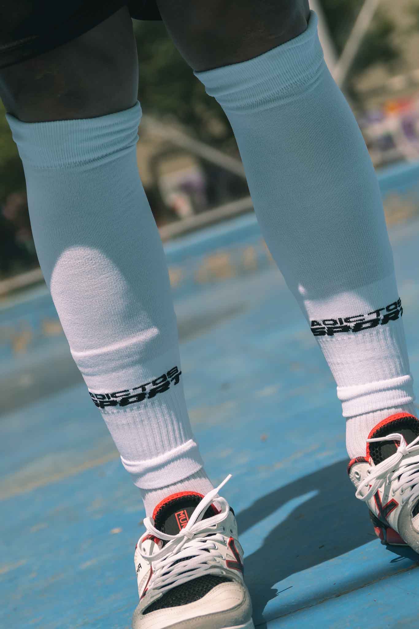 Medias Perneras/Precortadas Blancas