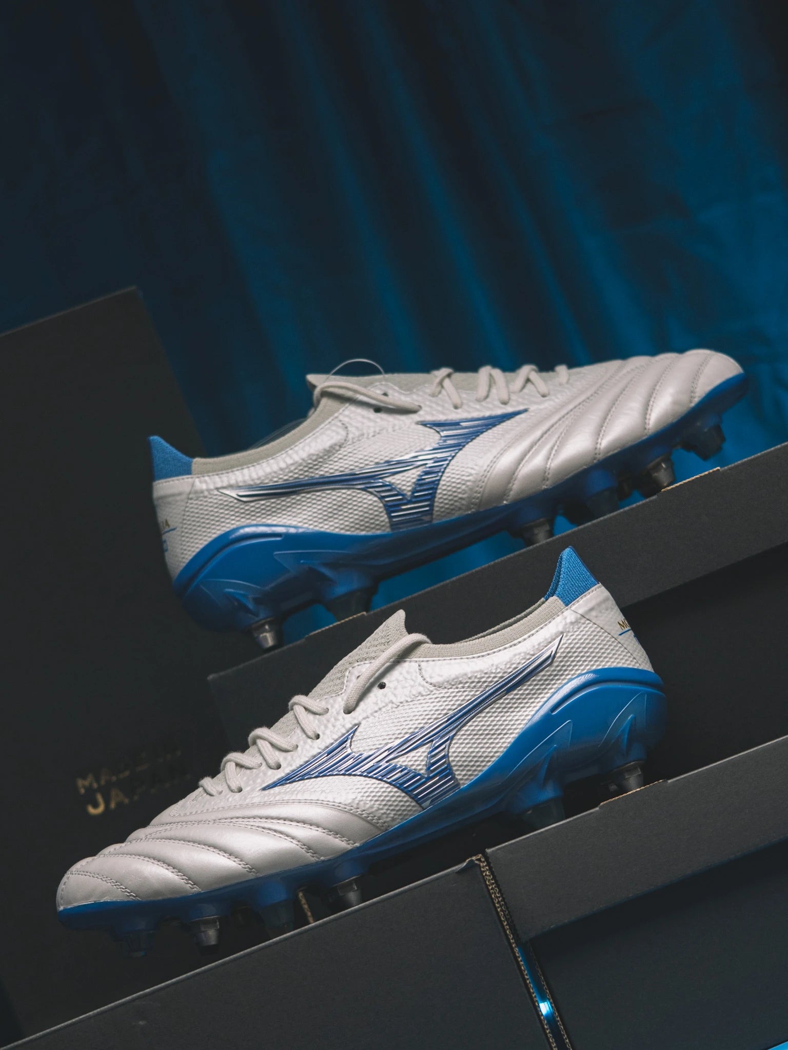 MORELIA NEO IV B JAPAN-MIX
