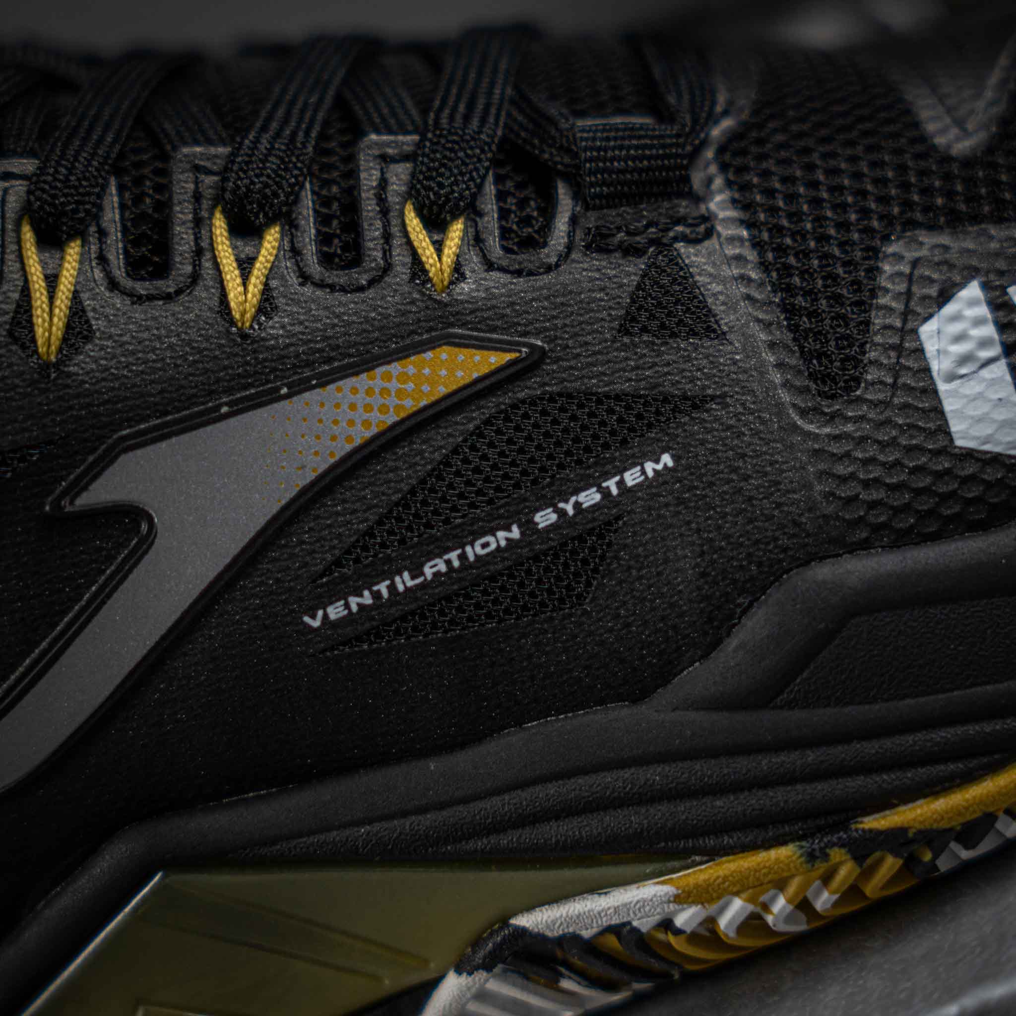 T.SPIN 23 Negro Oro