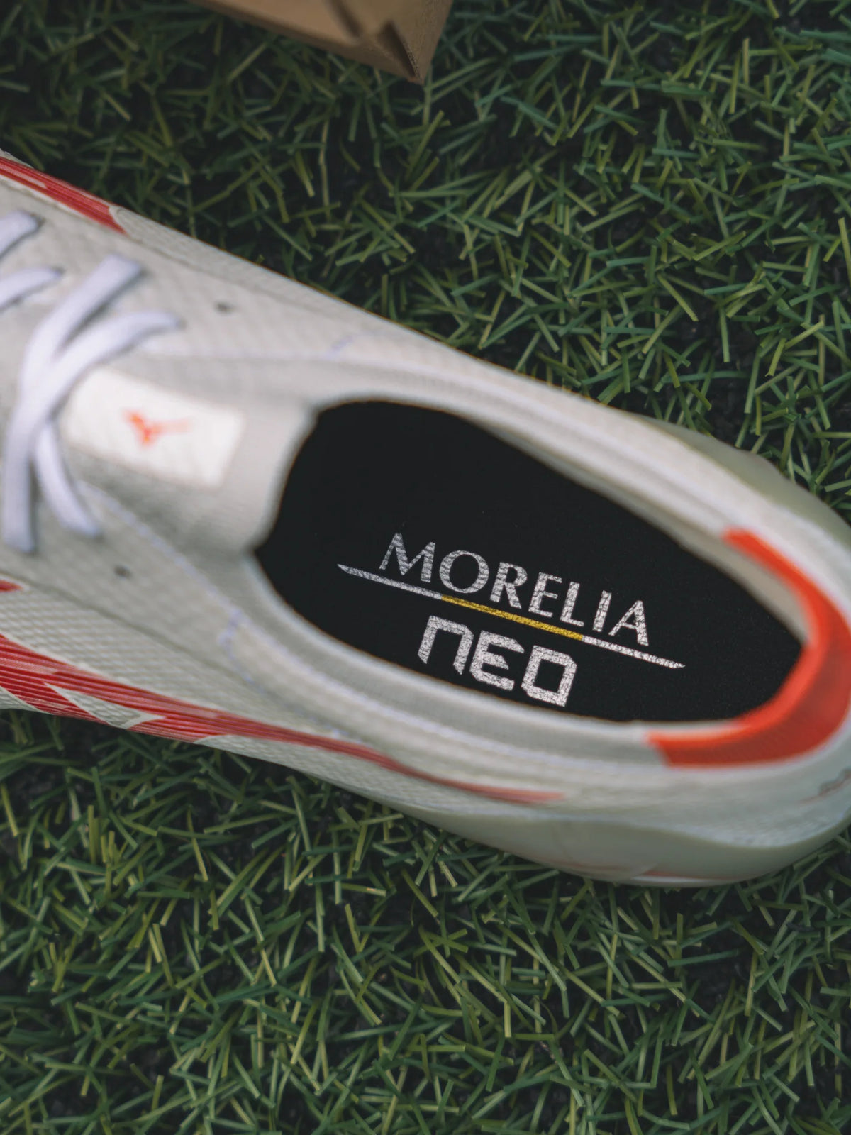 MORELIA NEO IV β ELITE
