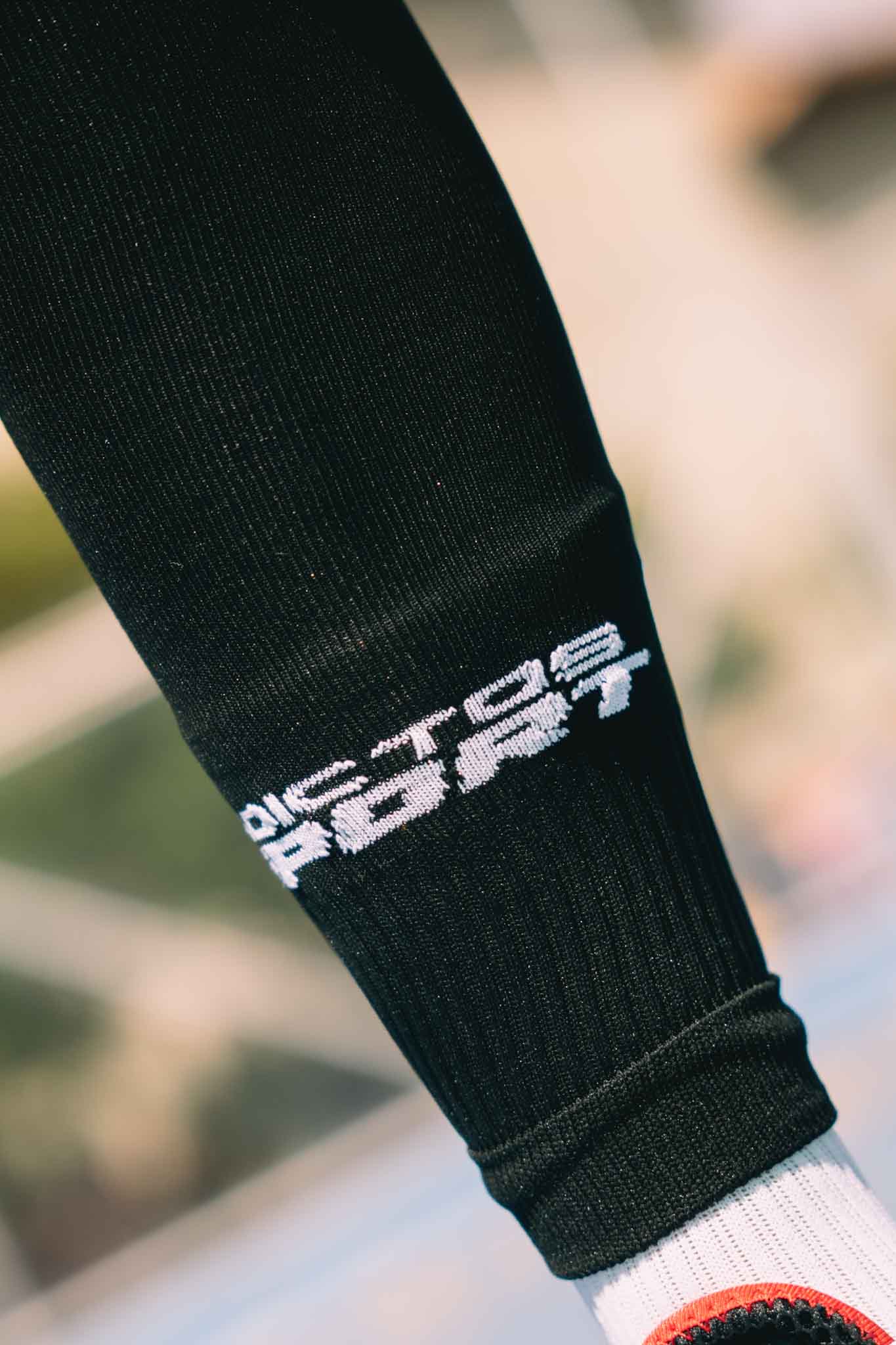 Medias Perneras/Precortadas Negras