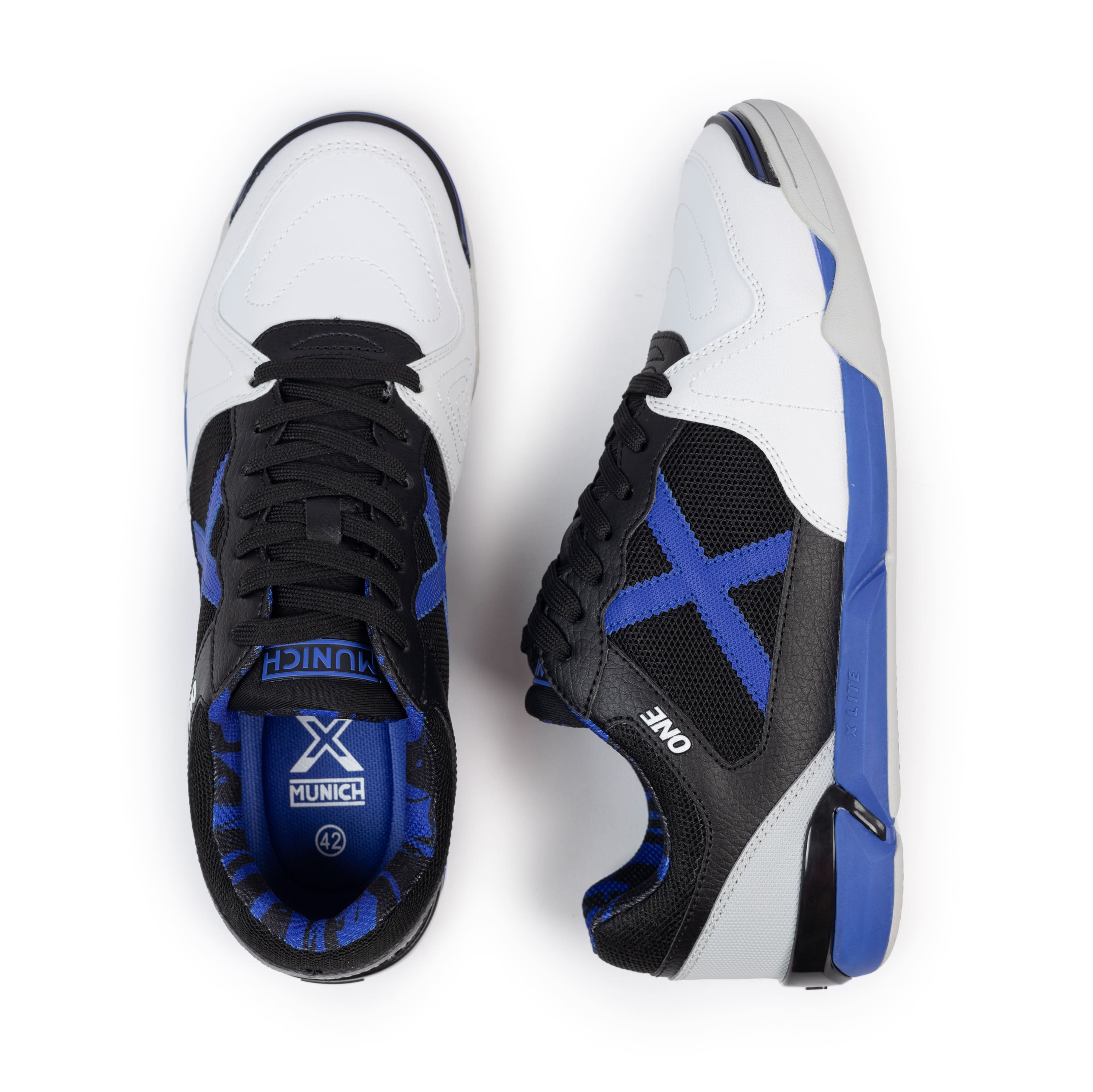 One Indoor Negro Azul