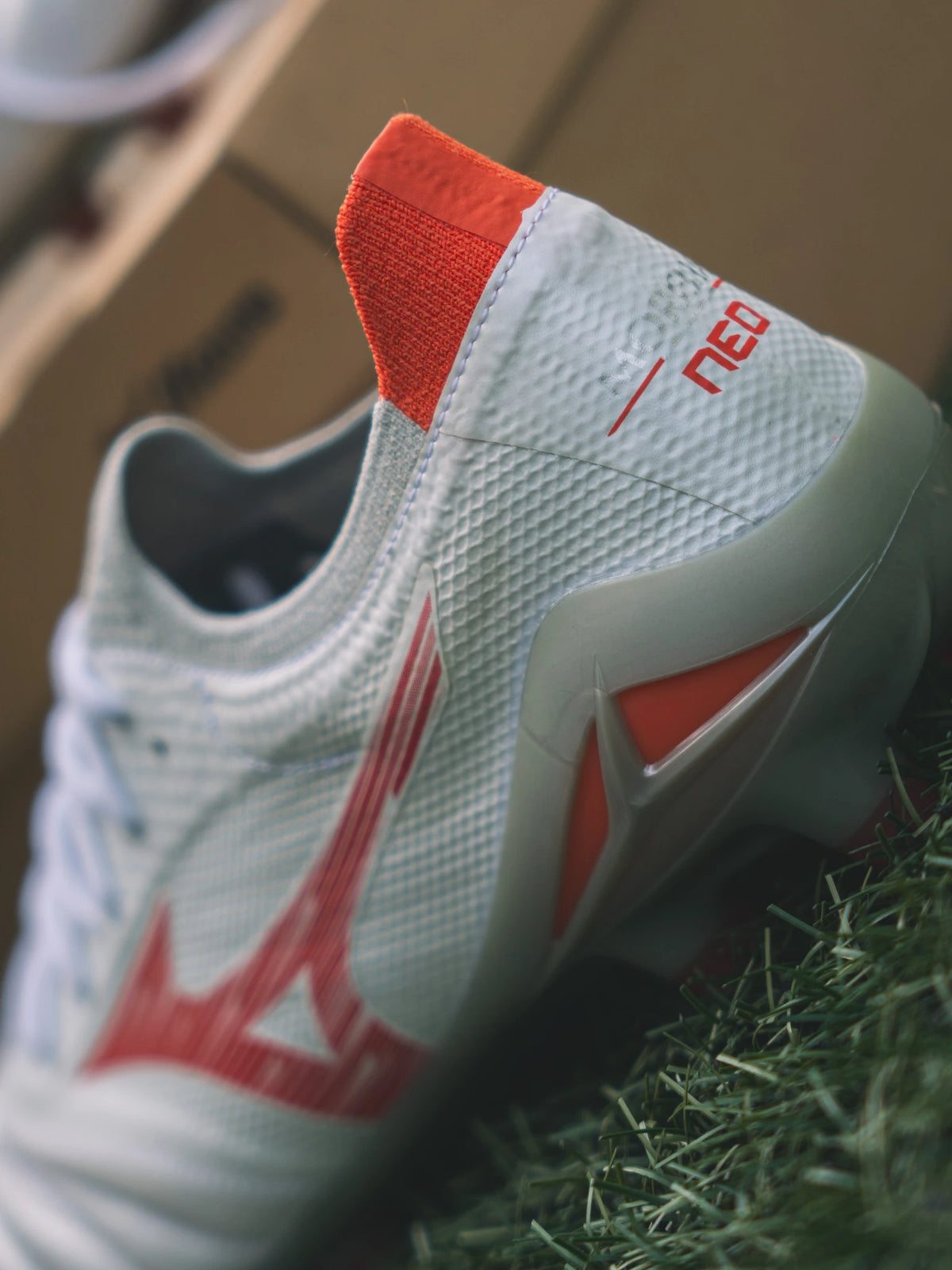 MORELIA NEO IV β ELITE